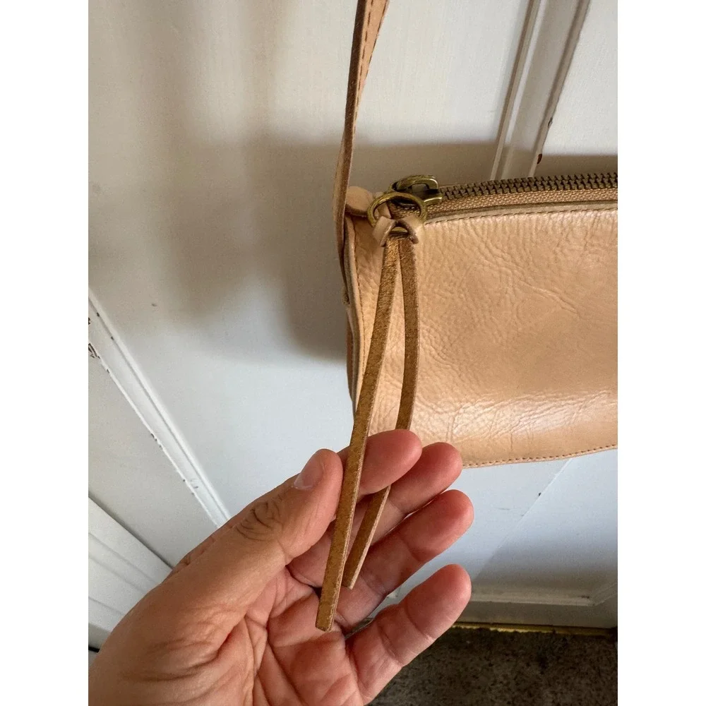 Madewell tan 